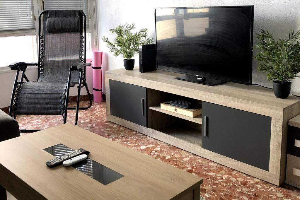 Manda Pola Apartment ซานตาโปลา ภายนอก รูปภาพ